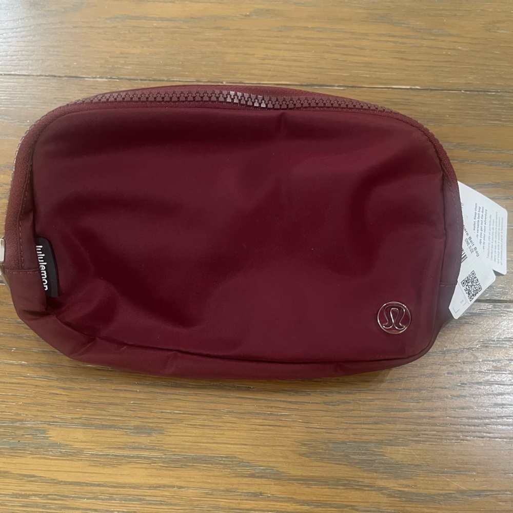Lululemon Everywhere Belt Bag - wine red/maroon color. NWT.